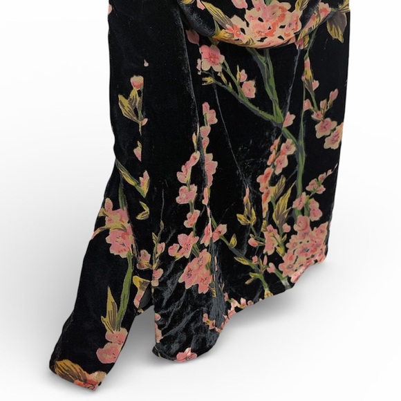 superdown Lena Cowl Mini Dress Black Floral - Small - Picture 9 of 14